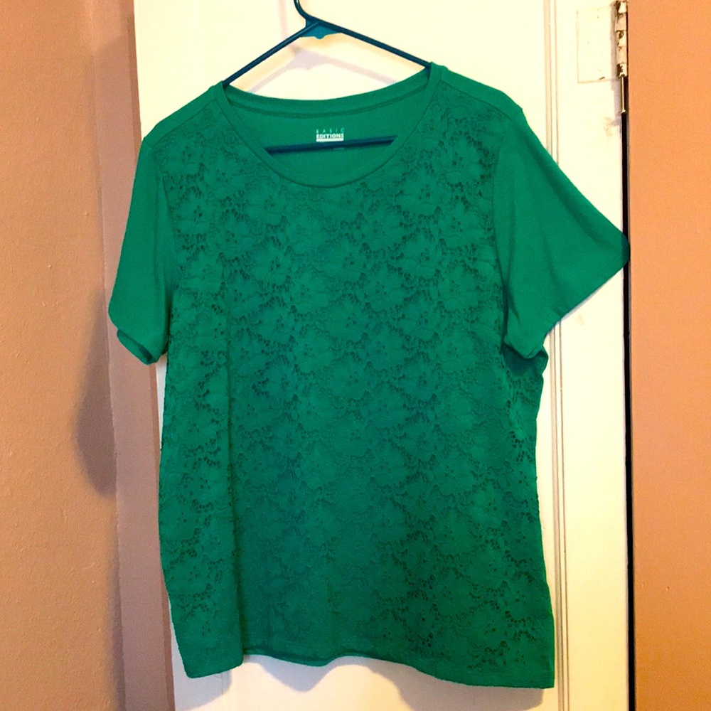 Women’s short sleeve top